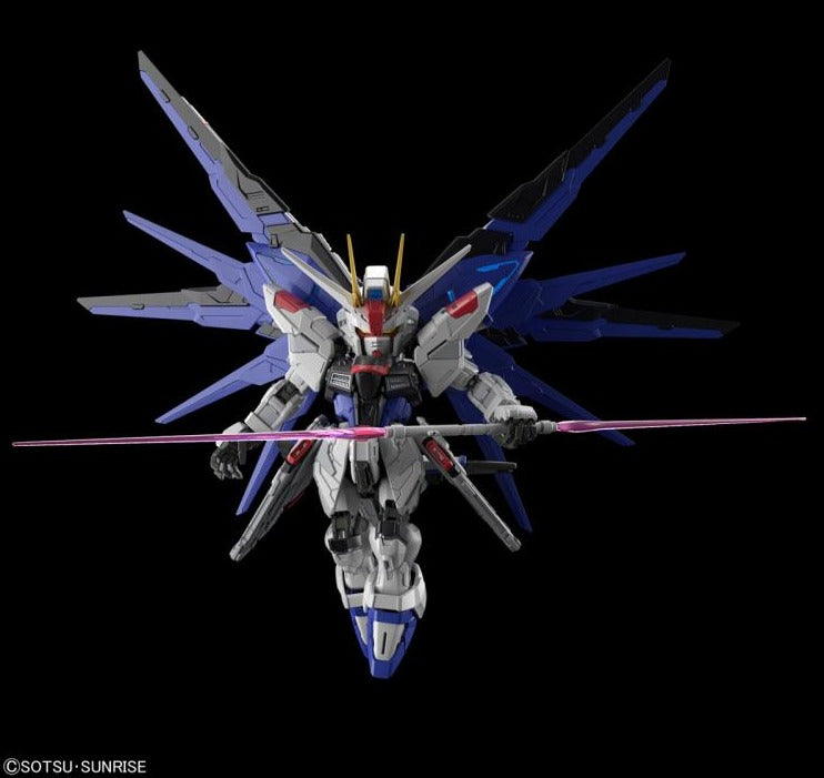 MGSD Freedom Gundam Model Kit