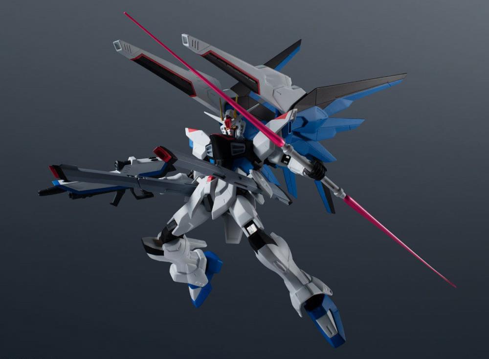 Gundam Universe GU-17 - Freedom Gundam