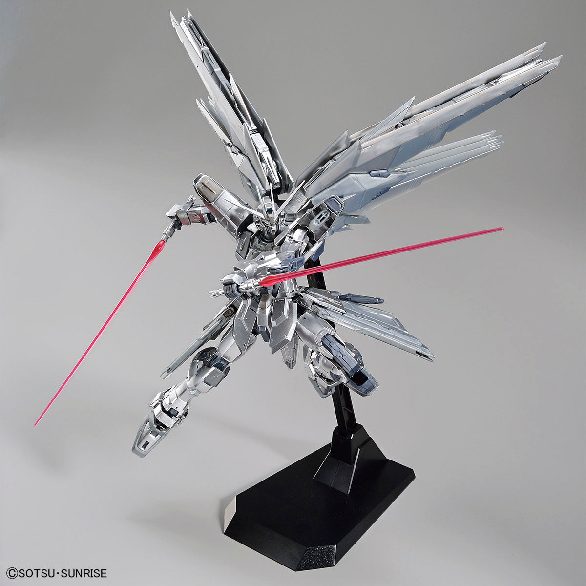 MG Freedom Gundam 2.0 [Silver Coating] - Gundam Base/P-Bandai Exclusive