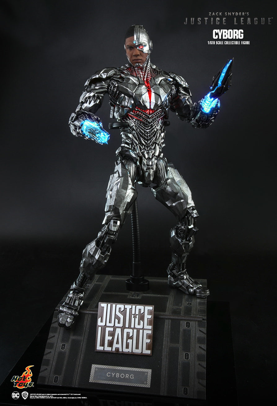 Justice League - Cyborg TMS057