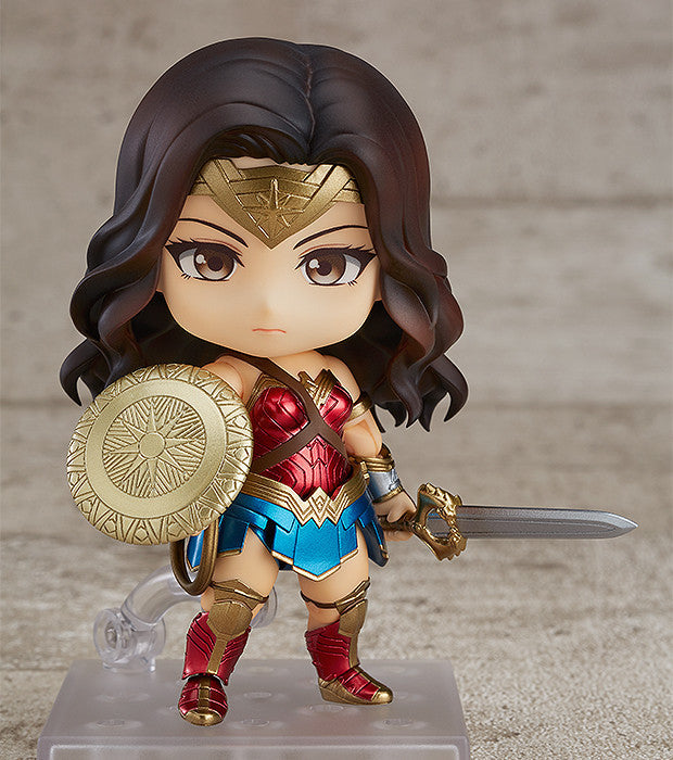 818 Wonder Woman: Hero's Edition