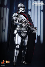 Star Wars Episode VII: Captain Phasma MMS328